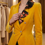 Vintage-style Casual-chic Velvet Blazer With A Ruffled Neckline And Print