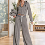 Retro Sporty Grey Hoodie With Plaid Lining And Pants Set